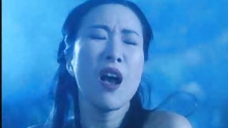 女孩决定照顾她的新朋友