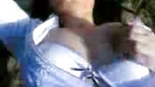 他妈的妻子在厨房里