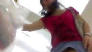 Lorena和她的假阳具一起乱搞自己