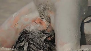 Renata放弃了屁股