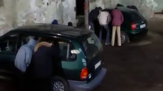骑在迪克上