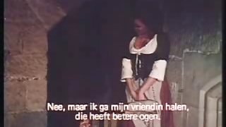 成熟的女人乱搞年轻的乌兹别克人